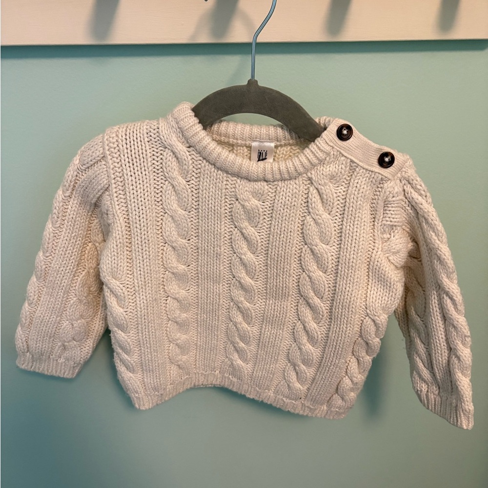 GAP Cream Cable Knit Sweater